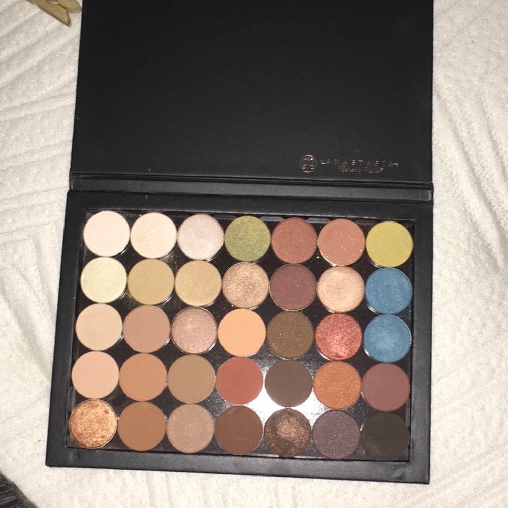 Anastasia Beverly Hills Magnetic Palette